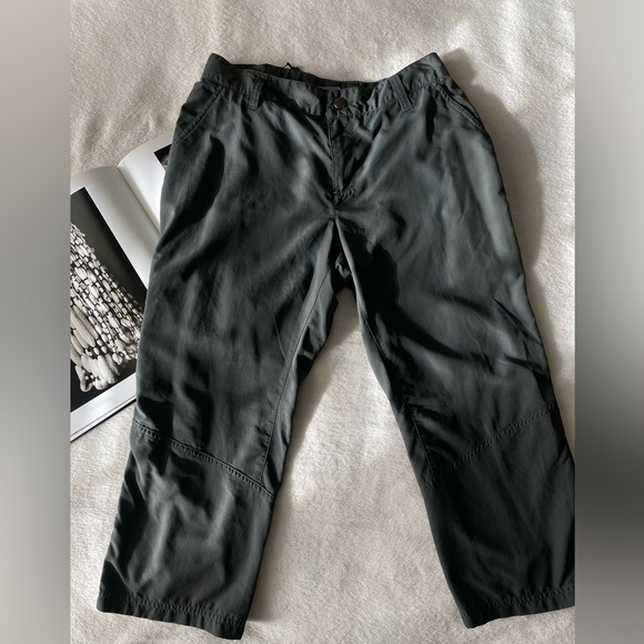 Columbia women’s Omni shade dry fit cargo pants - Picture 15 of 15